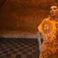 "Hand - drawn Orange Tarot Dress" – vêtement signé Queen Kong Gang, pièce artistique