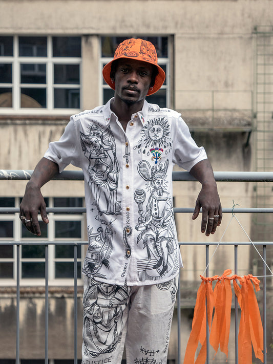 SHIRT DRAWN BY HAND /// SINGLE PIECE ON ORDER – vêtement signé Queen Kong Gang, pièce artistique