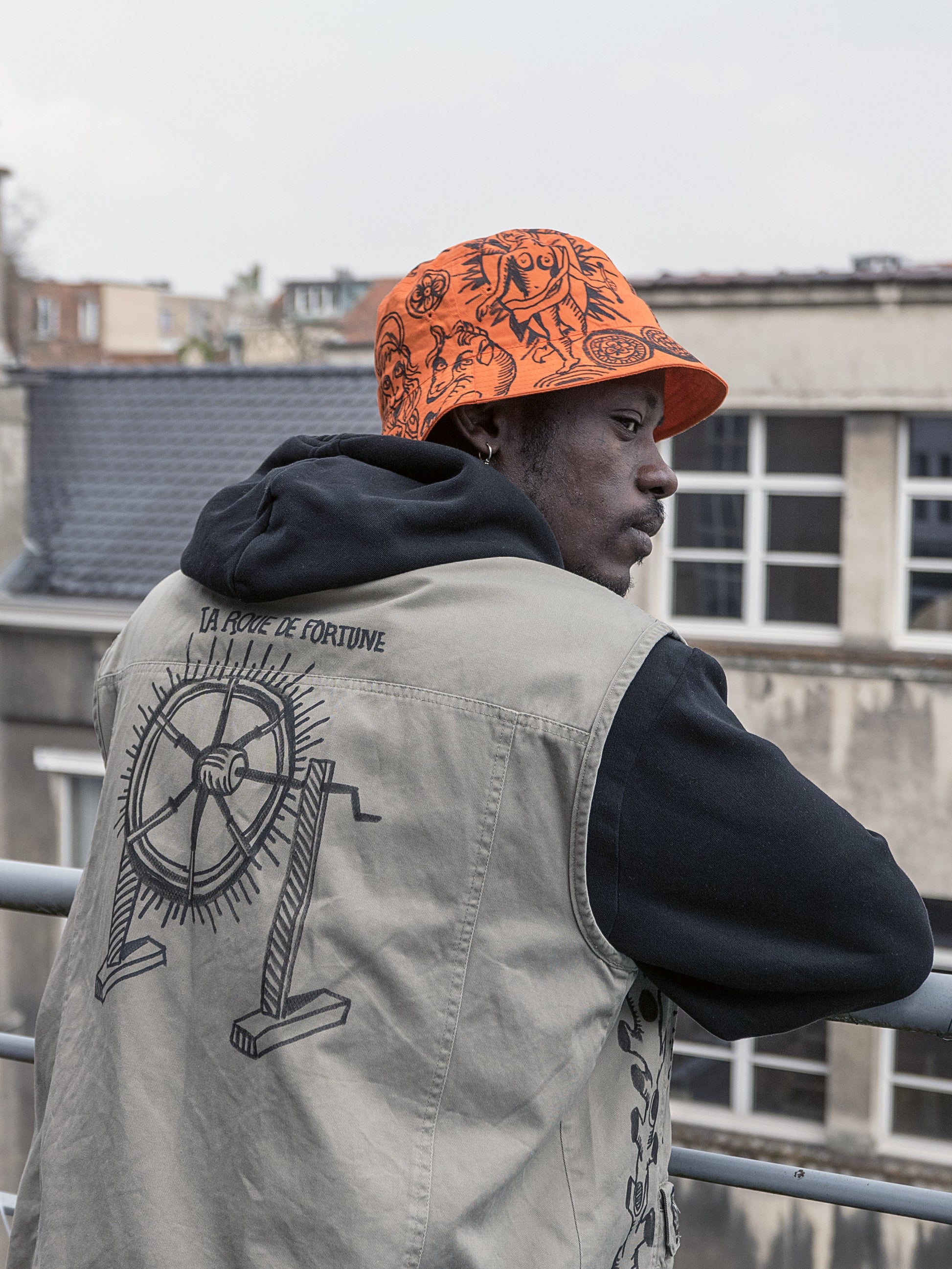 VETS DRAWN BY HAND //// SINGLE PIECE ON ORDER – vêtement signé Queen Kong Gang, pièce artistique
